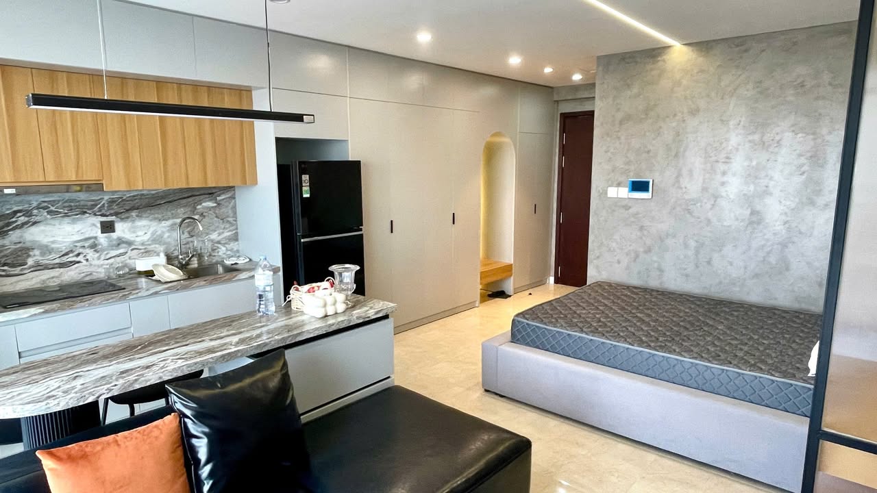 Căn hộ Studio 34m² D’Capitale Trần Duy Hưng giá 14 triệu - Full nội thất, vào ở ngay!