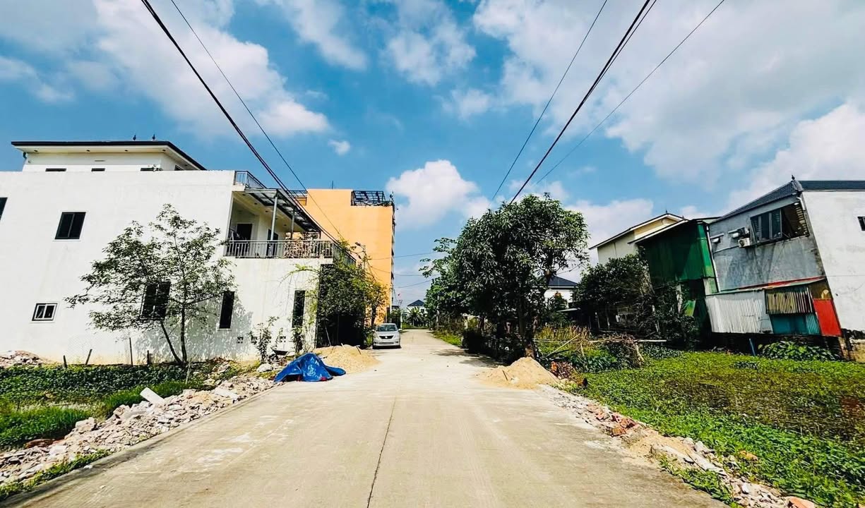 Đất đấu giá Nương Rợt, Thị Trấn Hưng Nguyên 162m² giá 4 tỷ - Hướng Đông, gần trung tâm!