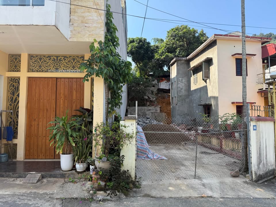 Đất nền Chiềng Lề Sơn La 82.48m² giá 1.2 tỷ - Đường 2 xe tránh nhau, vị trí trung tâm!