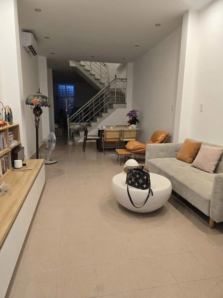 Nhà cho thuê mặt tiền Đỗ Bá, Đà Nẵng 84m² - Vị trí đắc địa, thuận tiện kinh doanh!