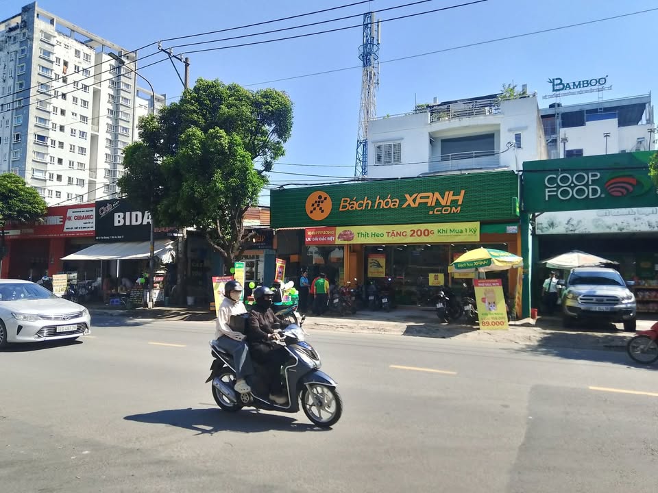 Mặt bằng cho thuê Lê Văn Khương quận 12 250m² giá 35 triệu - Vị trí đắc địa 2 mặt tiền!