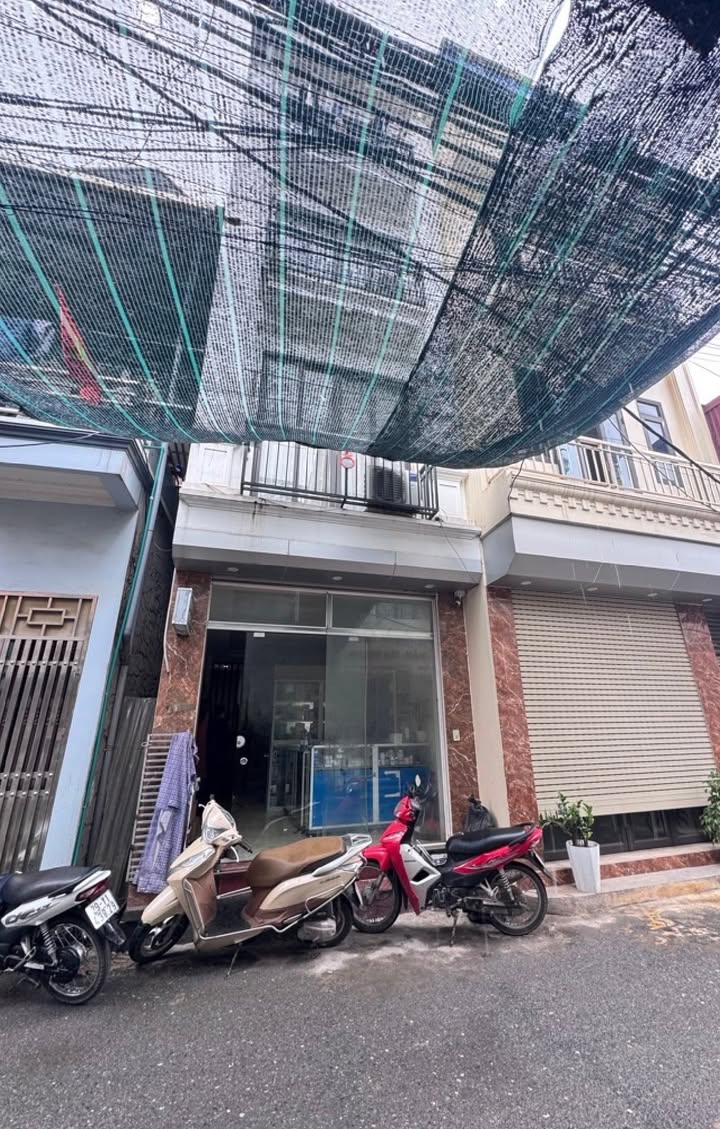 Nhà mặt phố Phú Lương Hà Đông 42m² giá 10 tỷ - Cơ hội kinh doanh tuyệt vời!