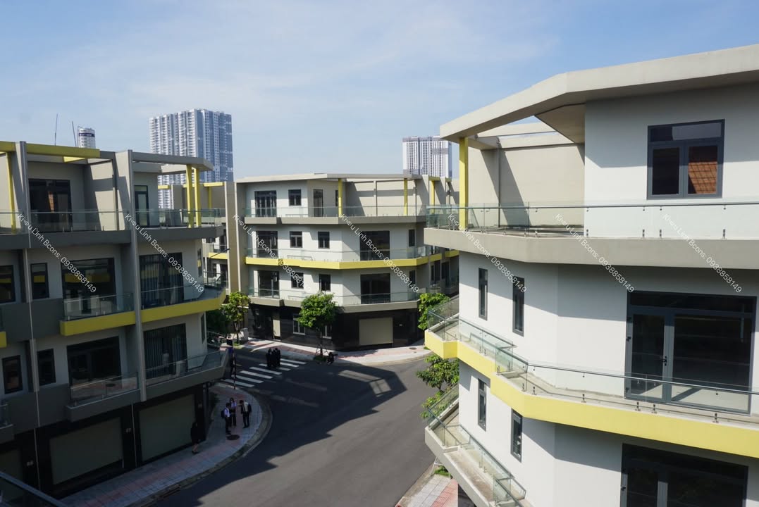 Shophouse BCONS UNI VALLEY Dĩ An 60m² giá 7.5 tỷ - Cơ hội đầu tư sinh lời!