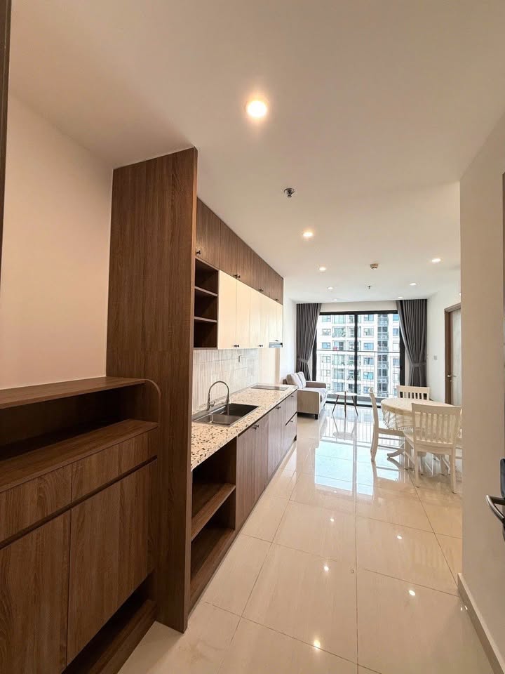 Căn hộ Vinhomes Grand Park Quận 9 2PN giá 9 triệu - Full nội thất gỗ, sẵn sàng vào ở!