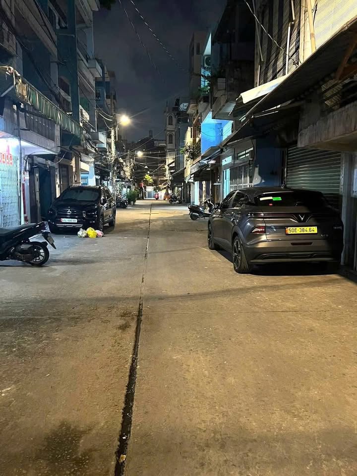 Nhà Hẻm Thái Phiên, Quận 11, 47m² giá 6.88 tỷ - Đầu tư sinh lời tại khu vực sầm uất!