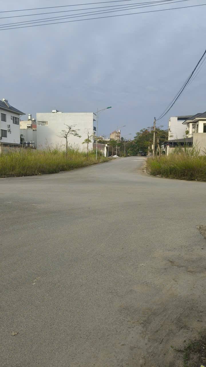 Đất nền khu đô thị Hồng Thái 100m² giá 2 tỷ - Cơ hội đầu tư lý tưởng!