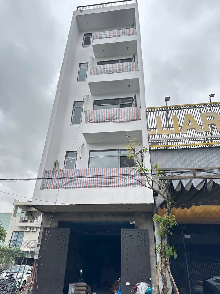 Bán toà căn hộ 5 tầng + 1 tum tại Khu B Phương Trang - Đà Nẵng, 107m² giá 1x tỷ - Đầu tư sinh lời hấp dẫn!