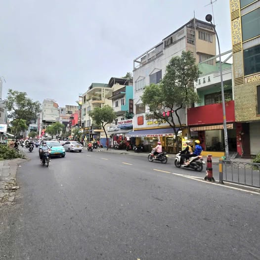 Tòa Nhà 6 Tầng Mặt Tiền Cao Thắng Quận 3 Diện Tích 120m² - Kinh Doanh Sầm Uất!