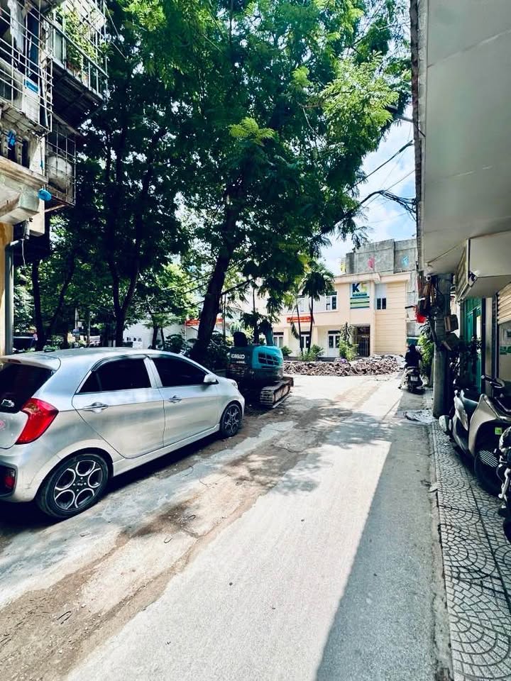 Nhà mặt phố Nguyễn Khang, Yên Hoà 34m² giá 9 tỷ - Kinh doanh sầm uất!