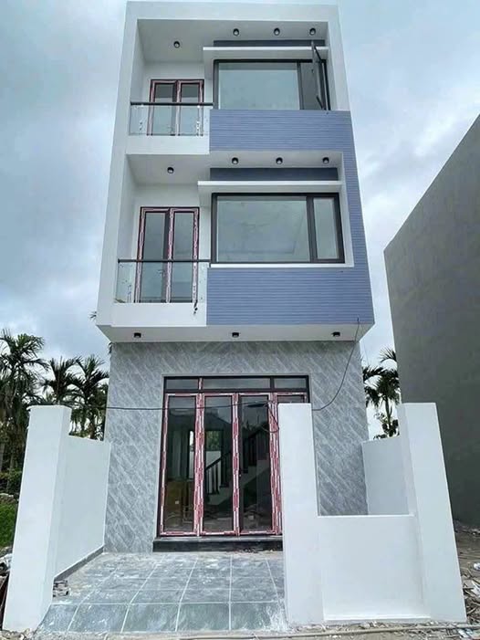 Nhà 3 tầng hiện đại tại Kiều Trung, An Dương 62m² giá chỉ 2,1 tỷ - Sân cổng riêng, gần chợ!