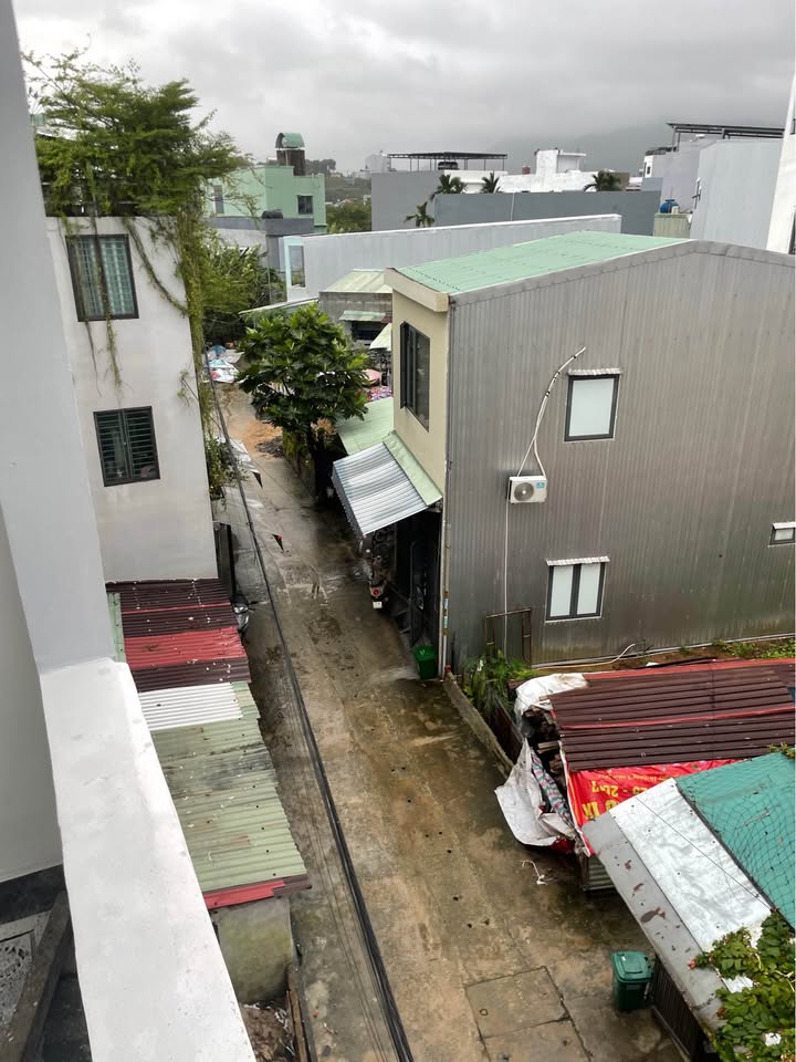 Nhà 3 tầng mới xây tại Hòa Thọ Đông, Cẩm Lệ, Đà Nẵng 66m² giá 5.2 tỷ - Nội thất đầy đủ, vào ở ngay!