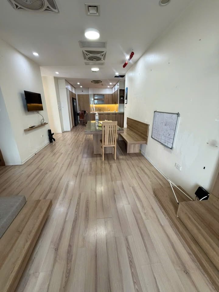 Căn hộ Nam Trung Yên Cầu Giấy 2PN giá 10 triệu - Full nội thất đẹp vào ở ngay!