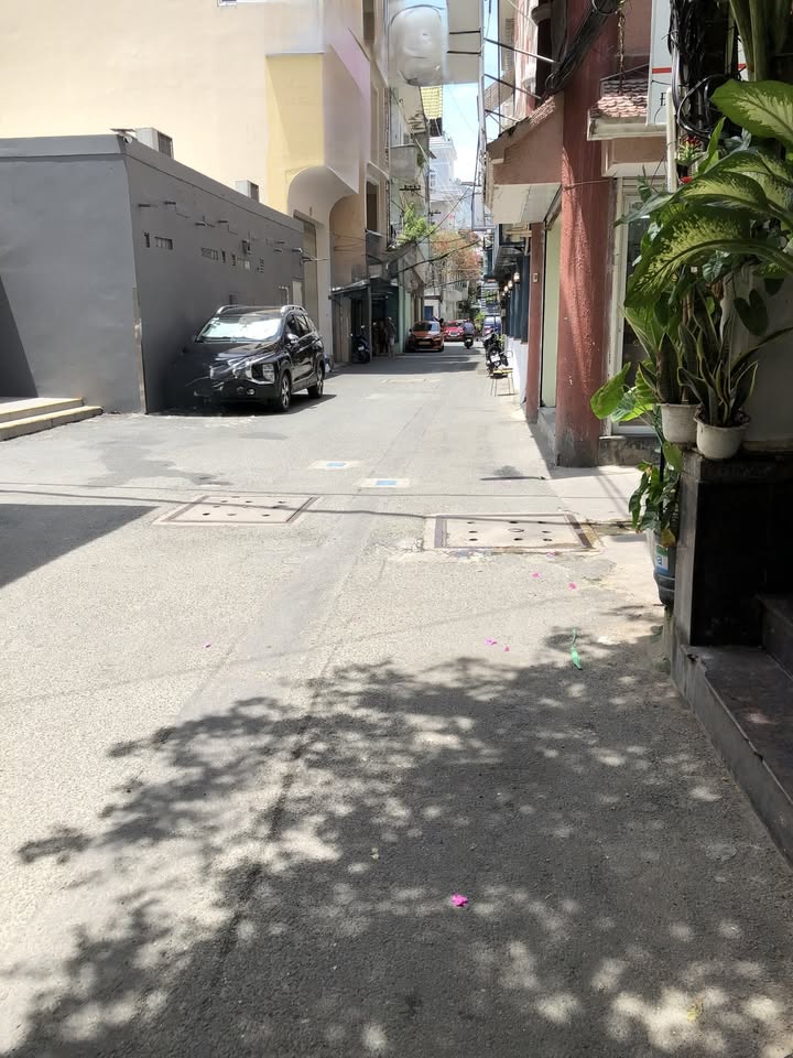 Nhà bán Trần Hưng Đạo Quận 5, 45m² giá 16 tỷ - Dọn vào ở ngay!