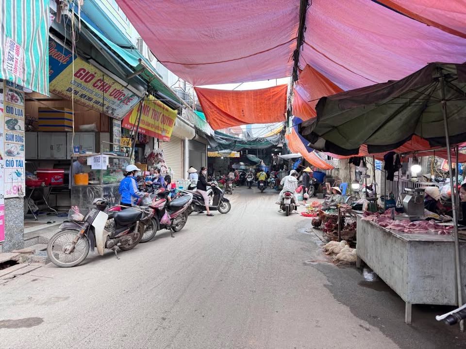 Đất nền đường Nghĩa Lộ, Hà Đông 51m² giá 7 tỷ - Vị trí đắc địa gần đại học!