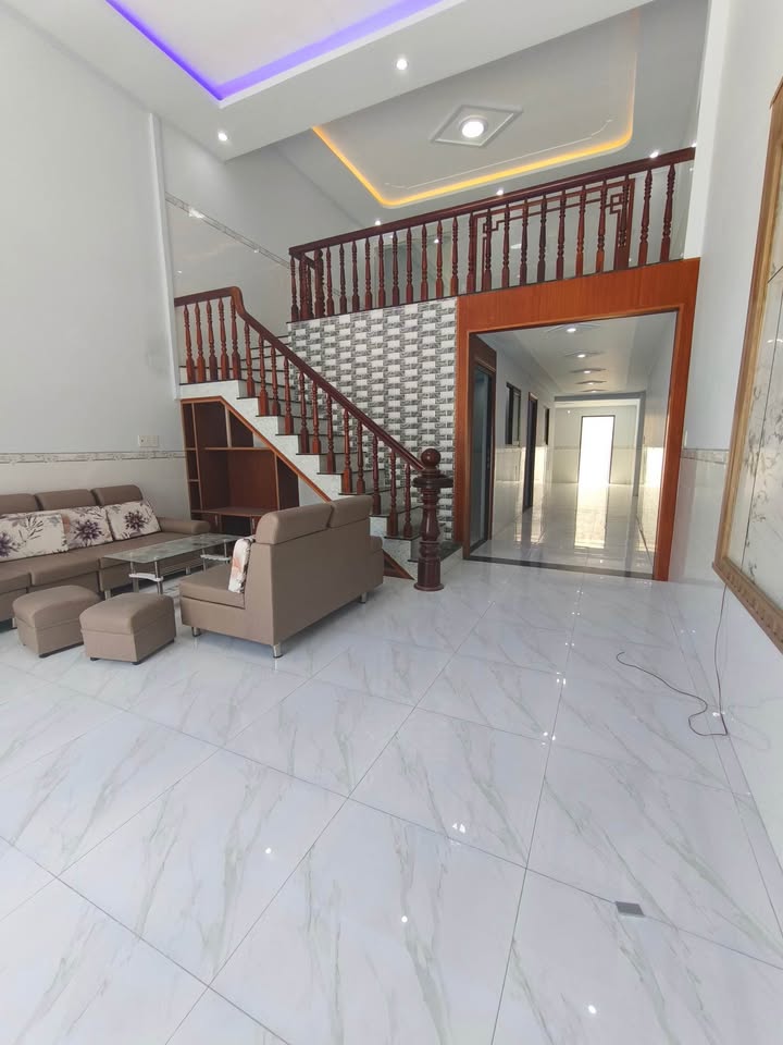 Nhà riêng Biên Hòa 130m² giá 2.45 tỷ - Sổ riêng chính chủ, thương lượng!