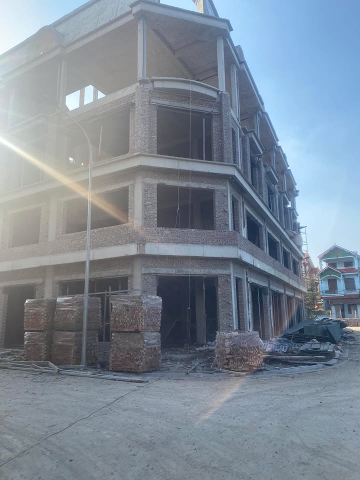 Nhà phố LK Trằm Sen, Phương Trung, Thanh Oai 75m² giá 6 tỷ - Sổ hồng chính chủ!