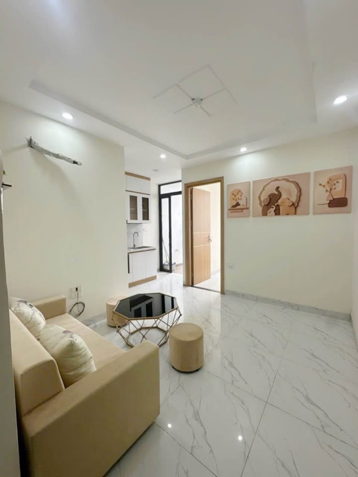 Căn hộ CCMN Khương Trung 35m² giá 1.63 tỷ - Vị trí đắc địa, đầy đủ tiện nghi!