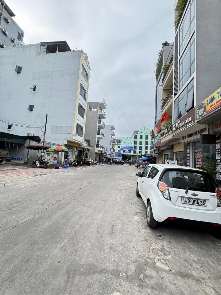 Đất nền TĐC Cổng Chợ Cái Dăm Bãi Cháy 116m² giá 11.02 tỷ - Vị trí kinh doanh lý tưởng!