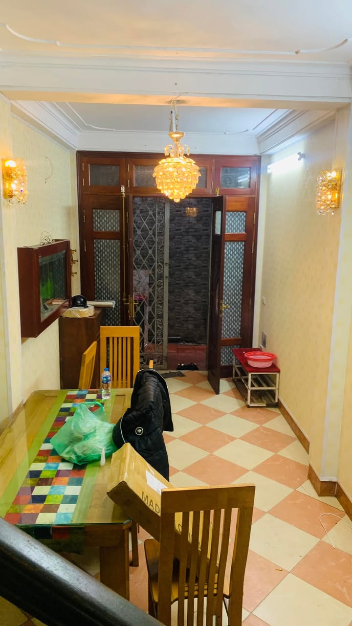 Cho thuê nhà 5 tầng tại phường Bạch Mai, quận Hai Bà Trưng - Không gian sống lý tưởng chỉ 10 triệu/tháng!