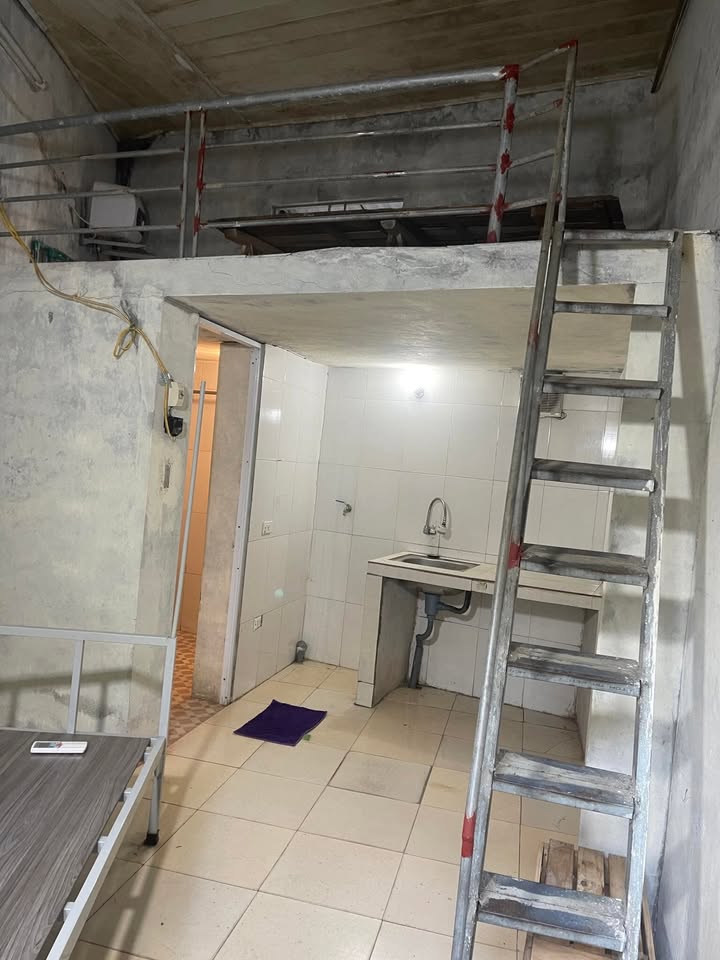 Cho thuê phòng trọ khép kín tại Tây Mỗ 25m² giá 2.2 triệu - An ninh tốt, tự do giờ giấc!