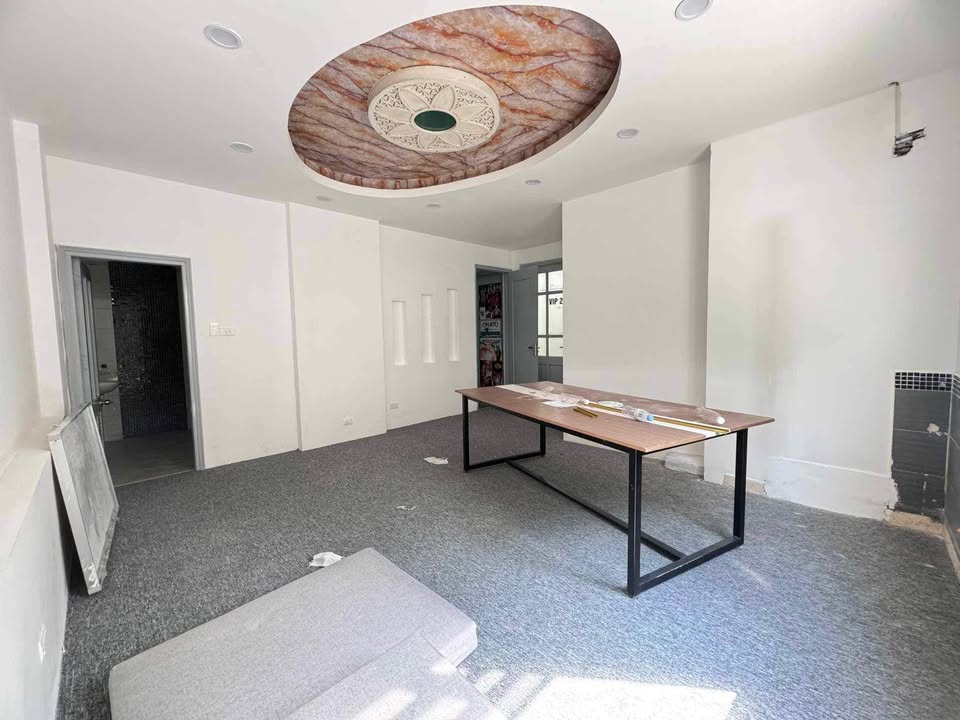 Cho thuê sàn văn phòng Trần Duy Hưng 30m² - Không gian làm việc lý tưởng!