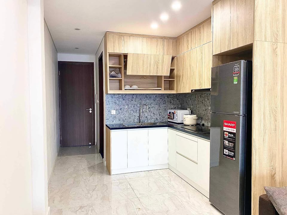 Căn hộ CCMN Tứ Liên Tây Hồ 40m² giá 7 triệu - Full nội thất, ban công thoáng đãng!