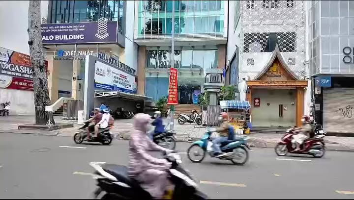 Building Cao Thắng Quận 3 437m² giá 400 tỷ - Dòng tiền 850 triệu/tháng