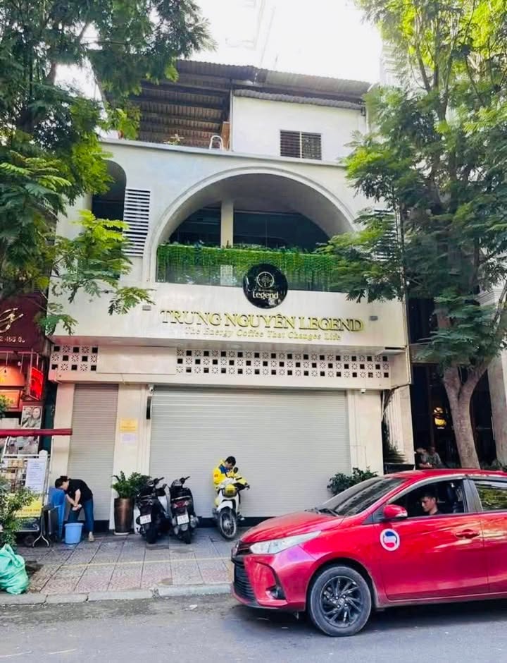 Cho thuê nhà mặt tiền Lê Thị Hồng Gấm, Quận 1 - Diện tích 104m², vị trí đắc địa cho kinh doanh