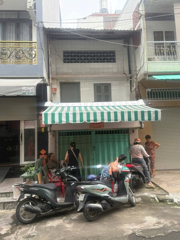 Nhà cho thuê hẻm xe tải Minh Phụng, Quận 11 - 35m² giá 9,5 triệu/tháng - Kinh doanh sầm uất!