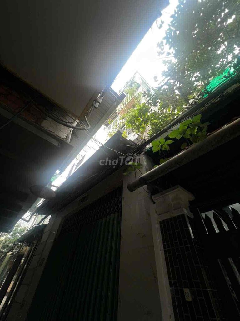Nhà bán hẻm ba gác P.4 Quận 8 diện tích 38.5m² giá 5.6 tỷ - Sổ hồng riêng chính chủ!