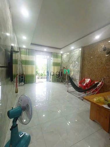 Nhà cho thuê Thạnh Xuân 24, Quận 12, 120m² giá chỉ 5 triệu/tháng - Hẻm xe hơi thuận tiện