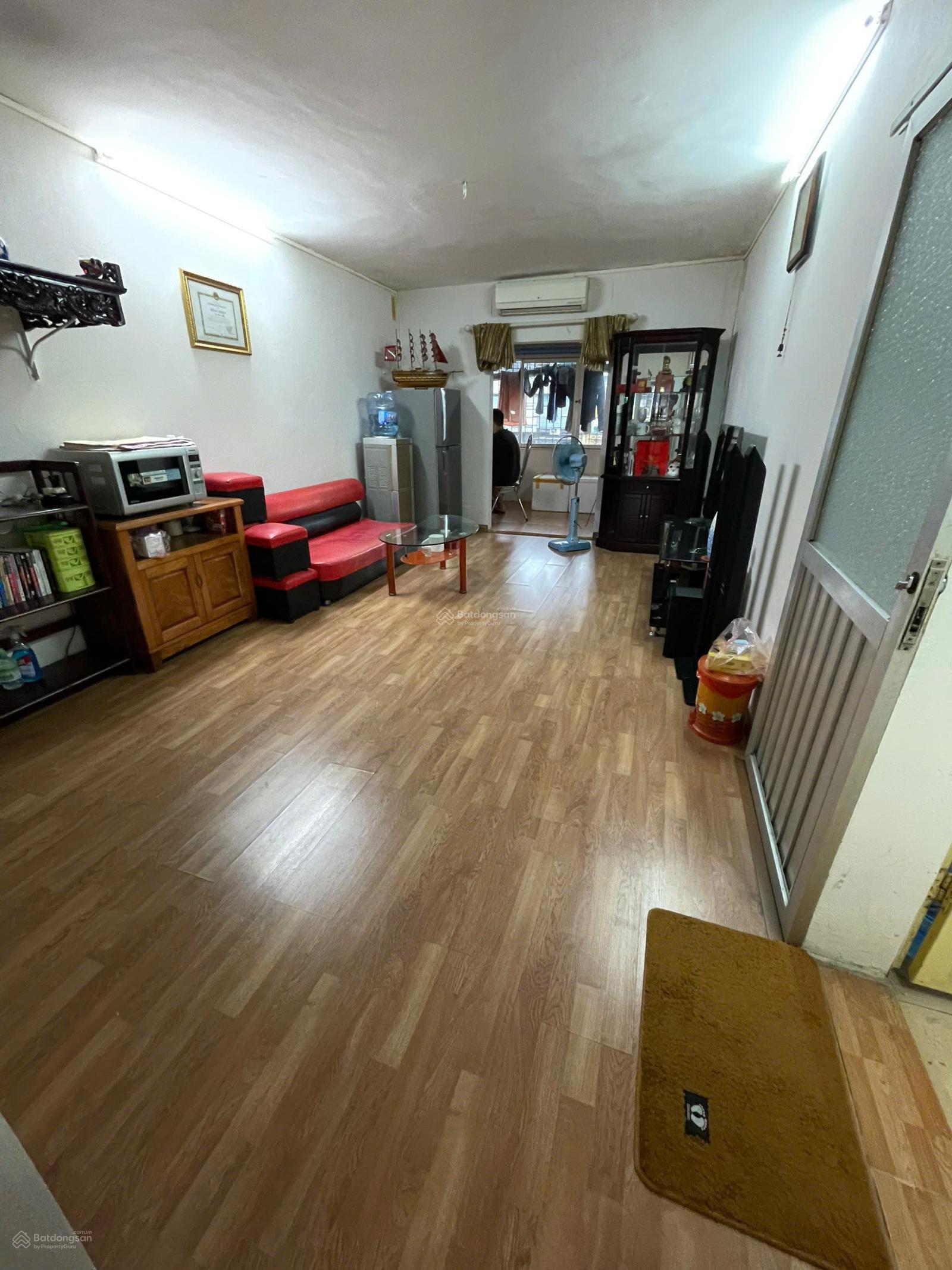 Căn hộ chung cư Nghĩa Tân 70m² giá 8 triệu - Full nội thất, sẵn sàng vào ở!