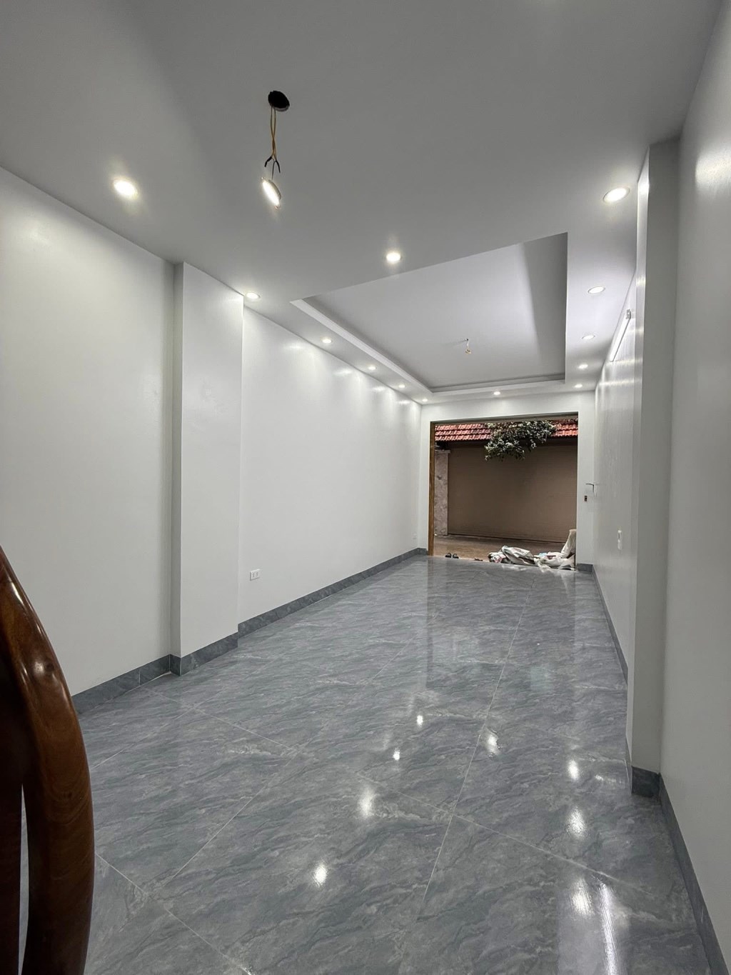 Bán nhà đẹp Cầu Giấy 42m² giá 15.15 tỷ - Sổ đỏ chính chủ, tiện ích đầy đủ!