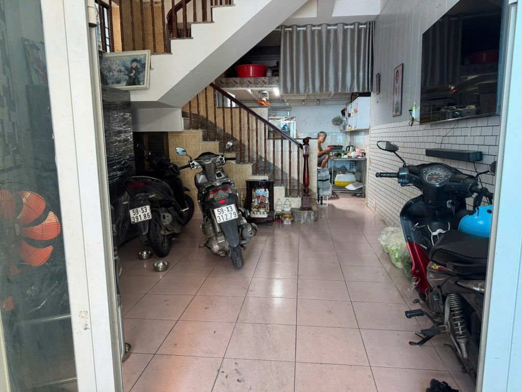 Bán nhà 4 tầng Hoàng Hoa Thám, P6, Bình Thạnh 54.2m² giá 7.7 tỷ - Khu VIP yên tĩnh!