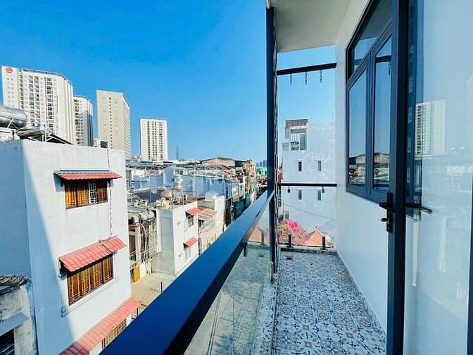 Căn hộ studio ban công 35m² giá 6 triệu - Ngay Hàng Xanh, Bình Thạnh!