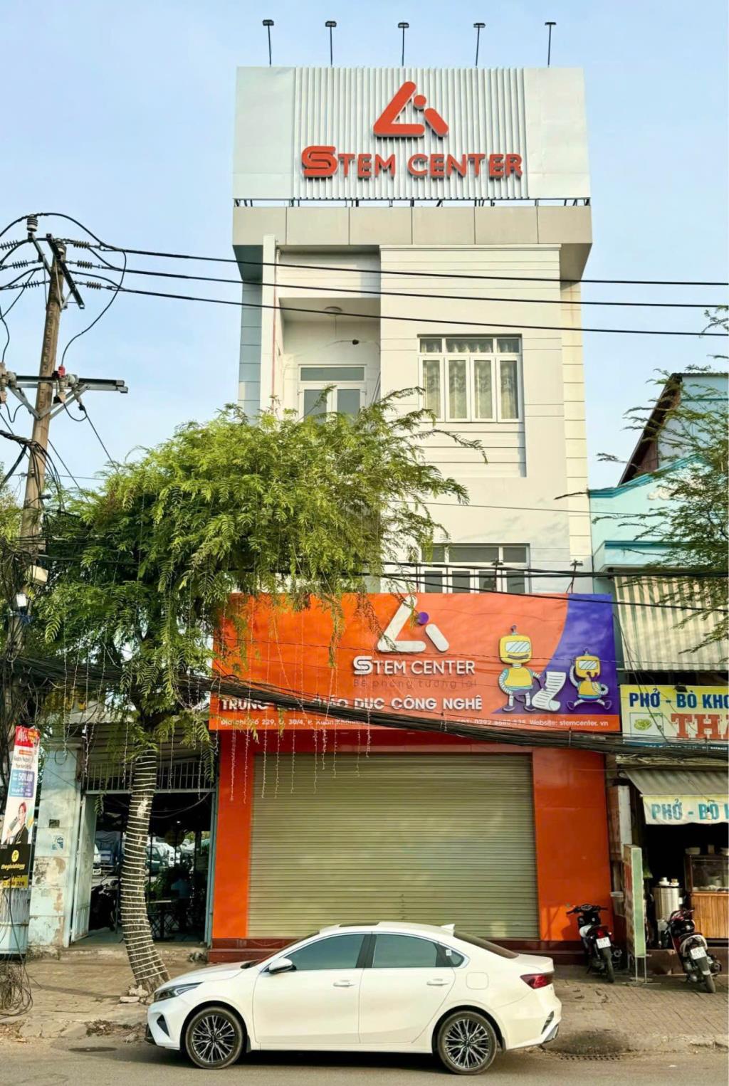 Cho thuê nhà mặt tiền đường 30/4, quận Ninh Kiều, Cần Thơ - Giá 40 triệu, vị trí đắc địa!