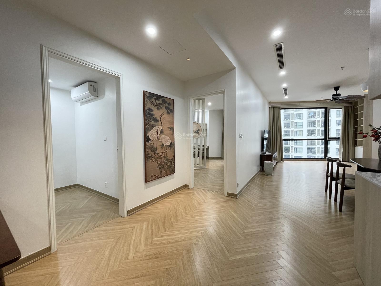 Căn hộ 4PN Royal City 130m² giá 35 triệu - Sẵn sàng vào ở ngay!