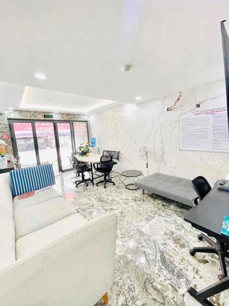 Cho thuê mặt bằng kinh doanh Võ Duy Ninh 45m² giá 8 triệu - Hầm để xe rộng rãi!