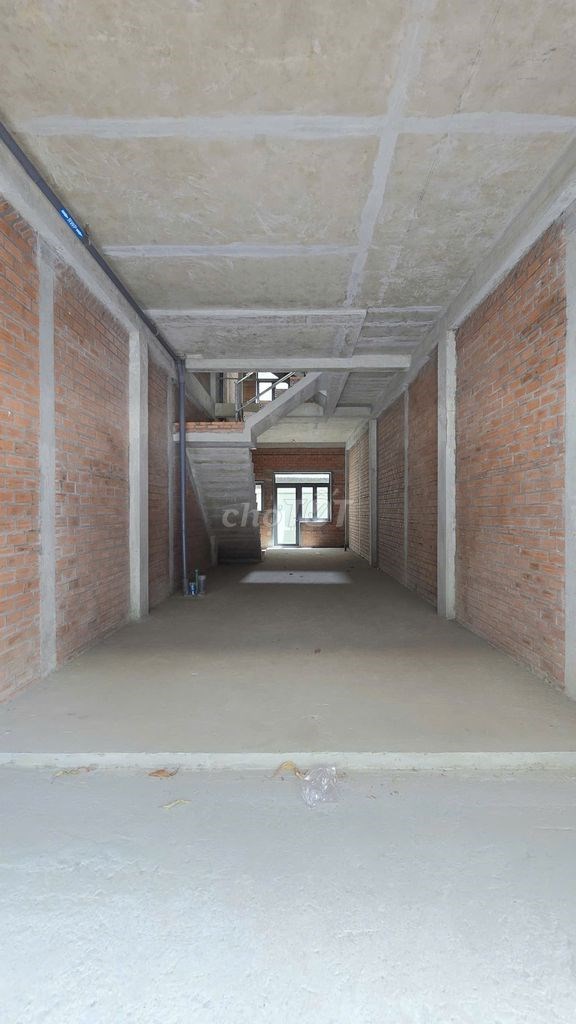 Nhà phố Bcons Thống Nhất, Dĩ An 64m² giá 7.5 tỷ - An ninh 24/24, tiện ích đầy đủ!