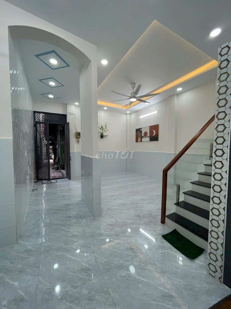 Nhà đẹp Ba Đình P9 Q8 39m² giá 3.48 tỷ - Sẵn sàng ở ngay!