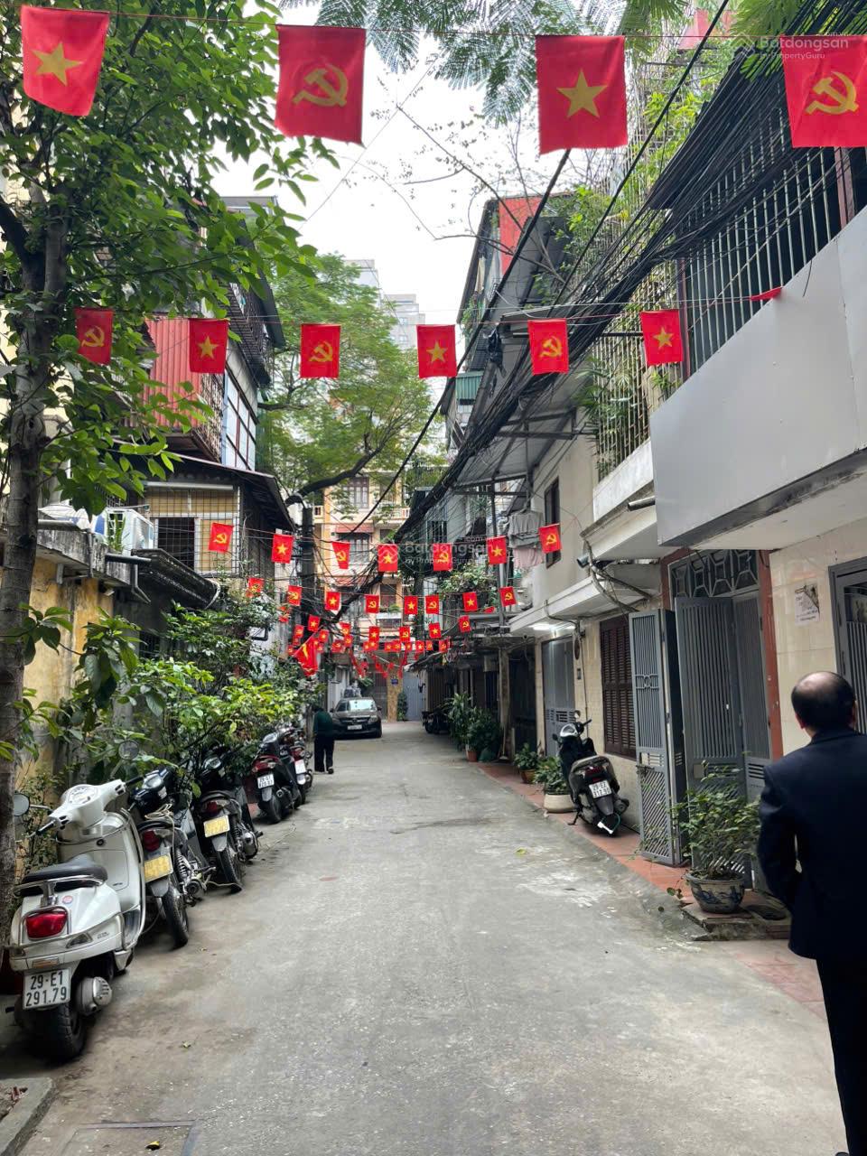 Cho thuê tầng 1 nhà 103 chung cư Phương Mai, 76m² - Giá tốt, không ngập nước!