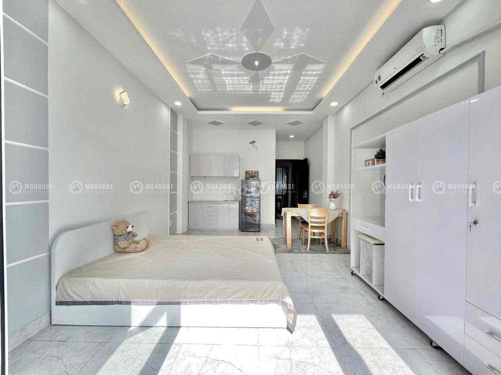 Căn hộ Studio Tách Bếp Ban Công 30m² giá 5 triệu - An ninh và tiện nghi đầy đủ!