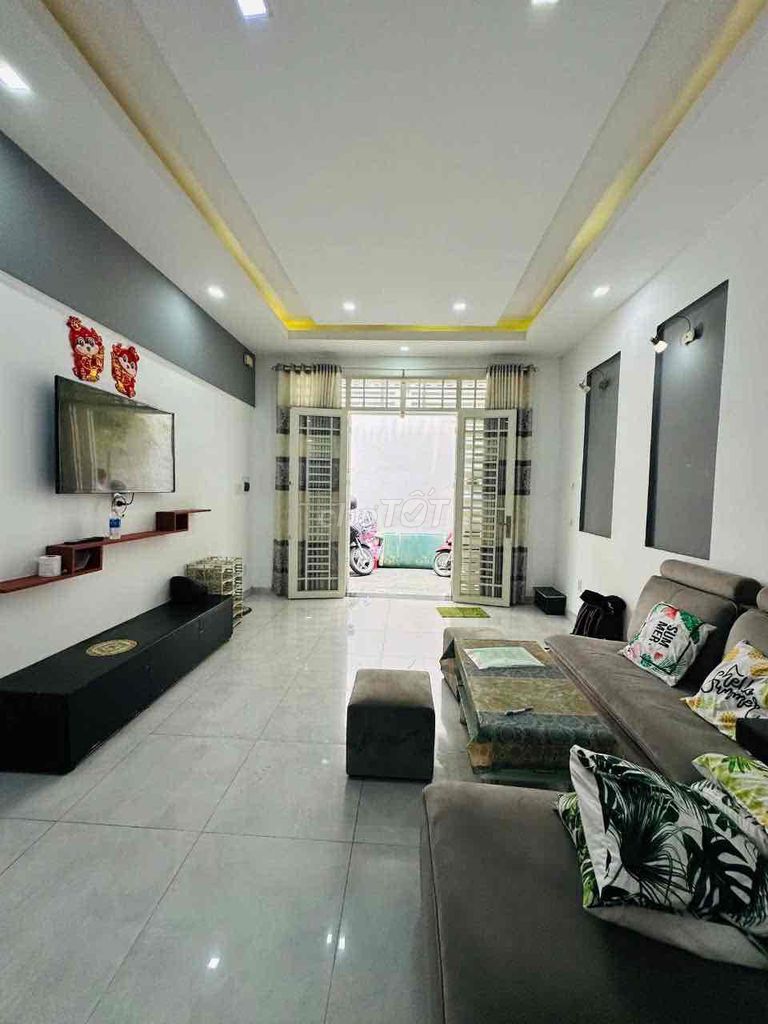 Cho thuê nhà hẻm ô tô 4PN Cô Giang, Phú Nhuận chỉ 22 triệu - An ninh tuyệt đối!