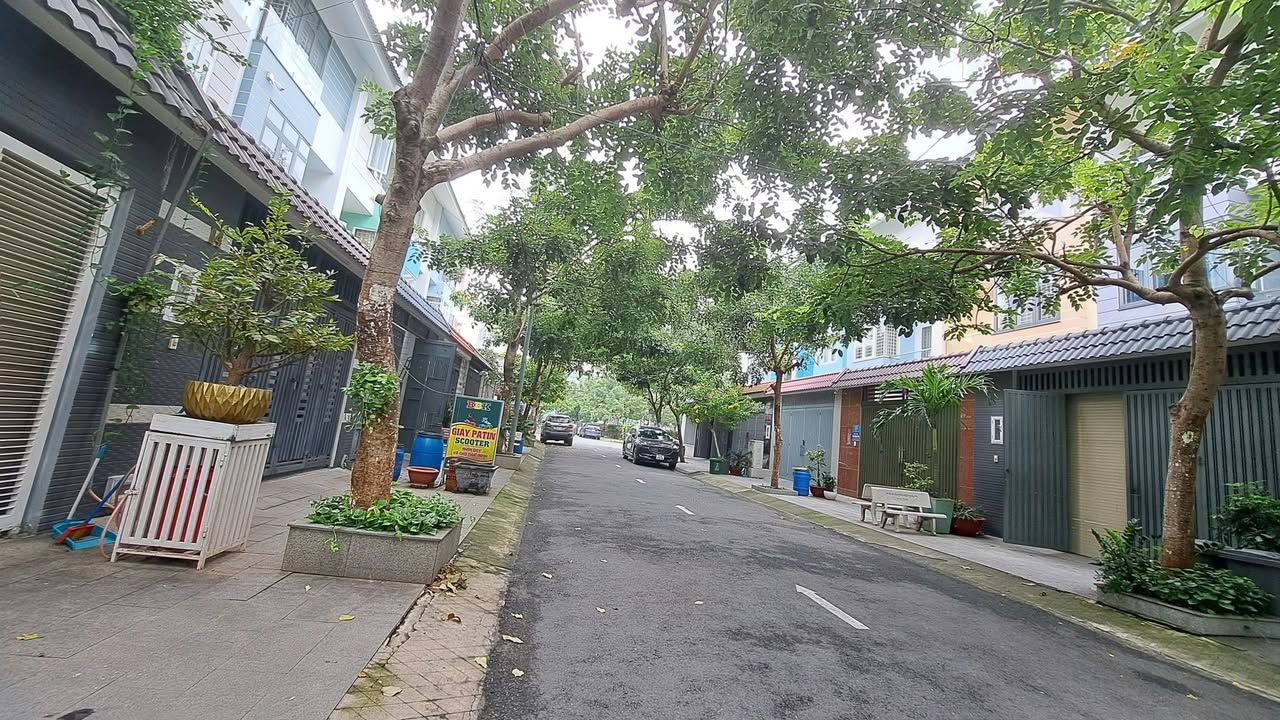 Nhà phố 4 tầng Phước Long B 112m² - Vị trí đắc địa, thiết kế hiện đại!