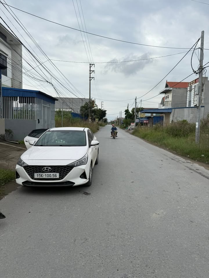 Đất kinh doanh mặt đường Nam Triệu, Thủy Nguyên 100m² giá 2.4 tỷ - Hướng Đông tài lộc!