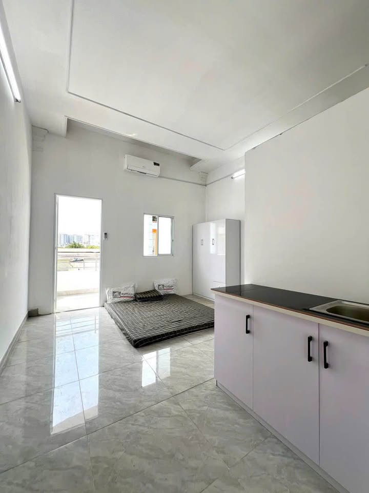 Phòng cho thuê tại 11 Dương Đức Hiền, Tây Thạnh, Tân Phú - Nội thất đầy đủ và thoáng mát!