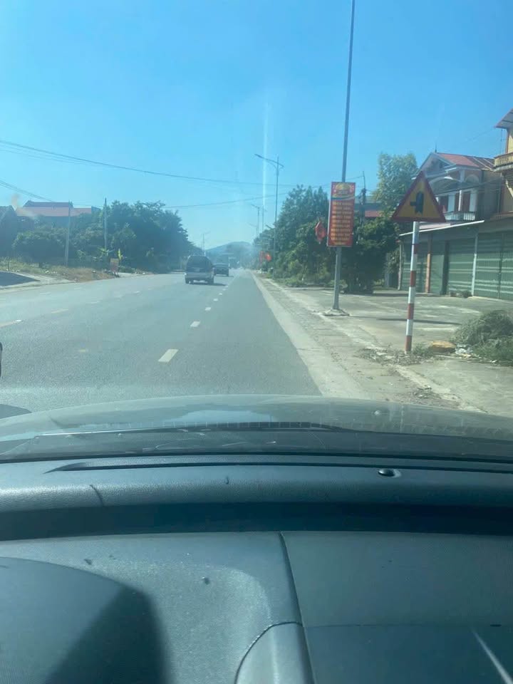 Đất nền Phượng Sơn Lục Ngạn 72m² giá thỏa thuận - Vị trí đắc địa gần chợ và trường học!