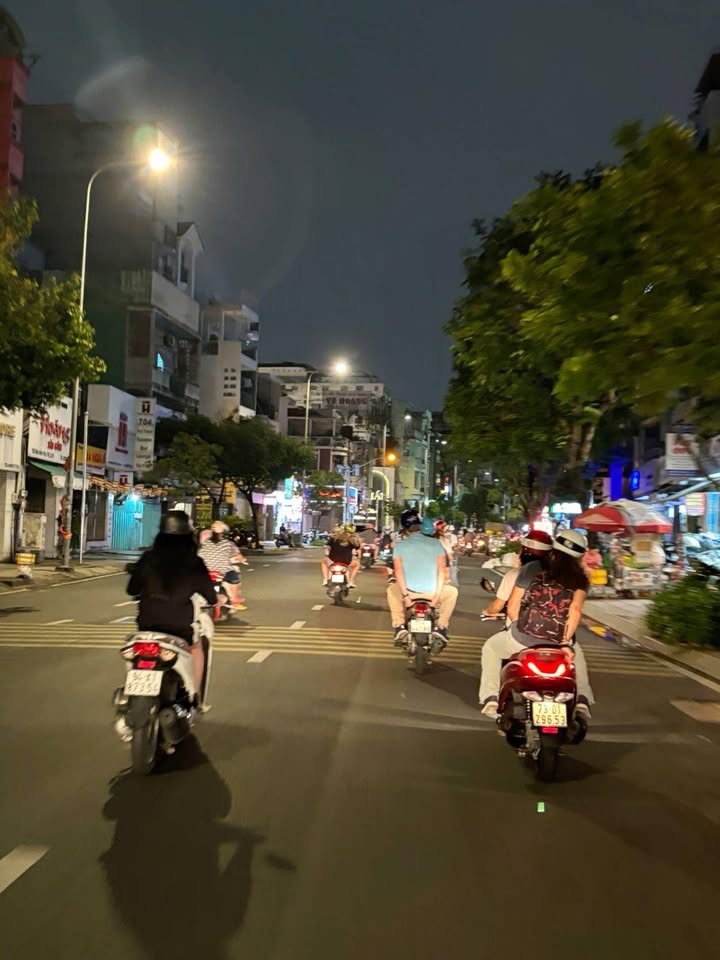 Bán nhà 5 tầng đường Minh Khai Bắc Giang 76m² giá 15.2 tỷ - Sẵn sàng vào ở!