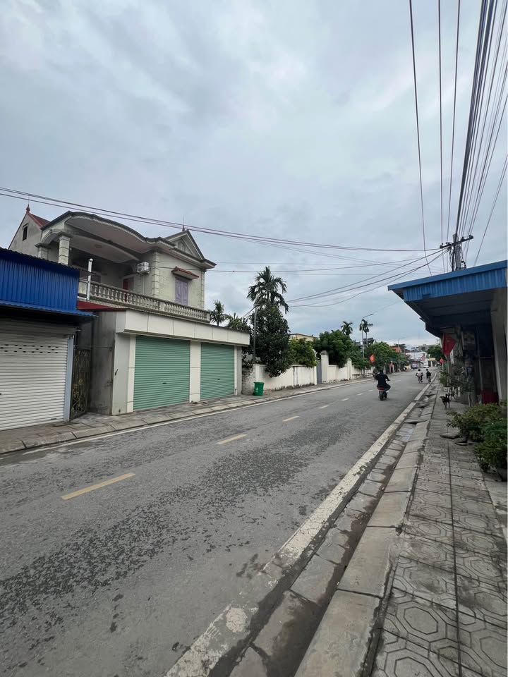 Nhà mặt tiền đường Trục chính, xã Việt Khê, Hải Phòng 101m² - Vị trí kinh doanh đắc địa!