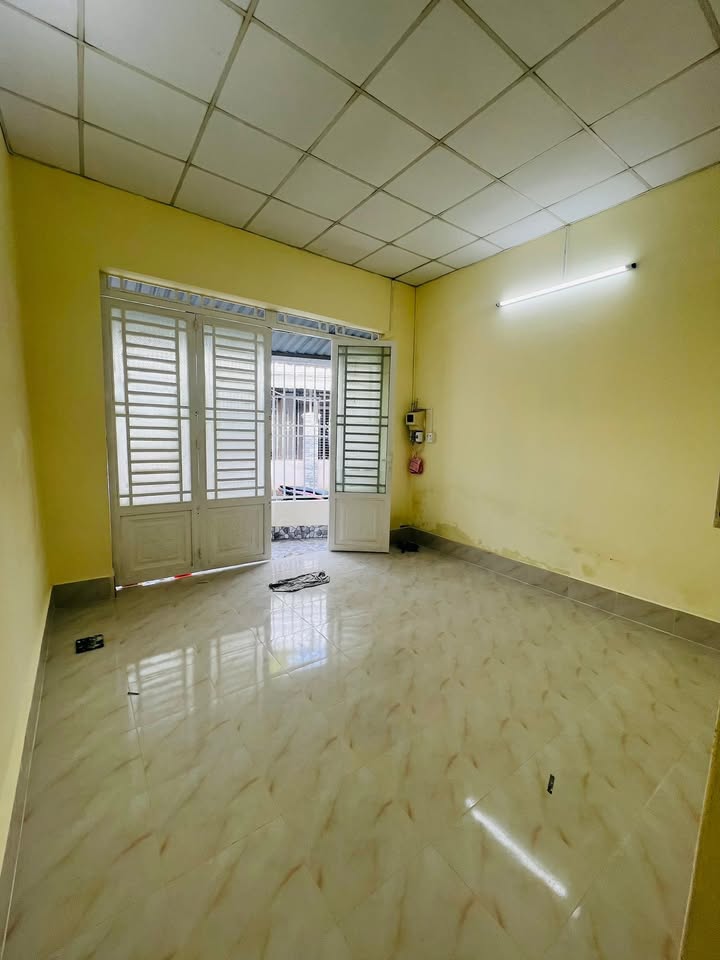 Nhà cho thuê tại đường Nguyễn Văn Cừ nối dài, 64m² giá 4 triệu - Thích hợp cho sinh viên và gia đình!